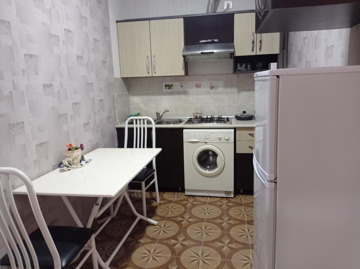 Bizim Ev Hostel Нафталан Экстерьер фото